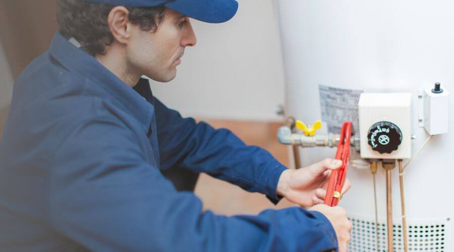 Expert burst pipe repair services in Pulaski, IA